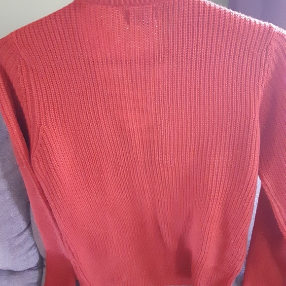 Sweater - Picture 2 of 4